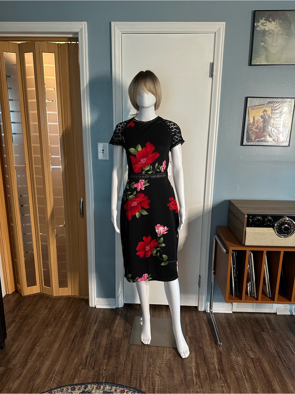 NWT Bisou Bisou Black Midi Dress with Red & Pink Floral Print